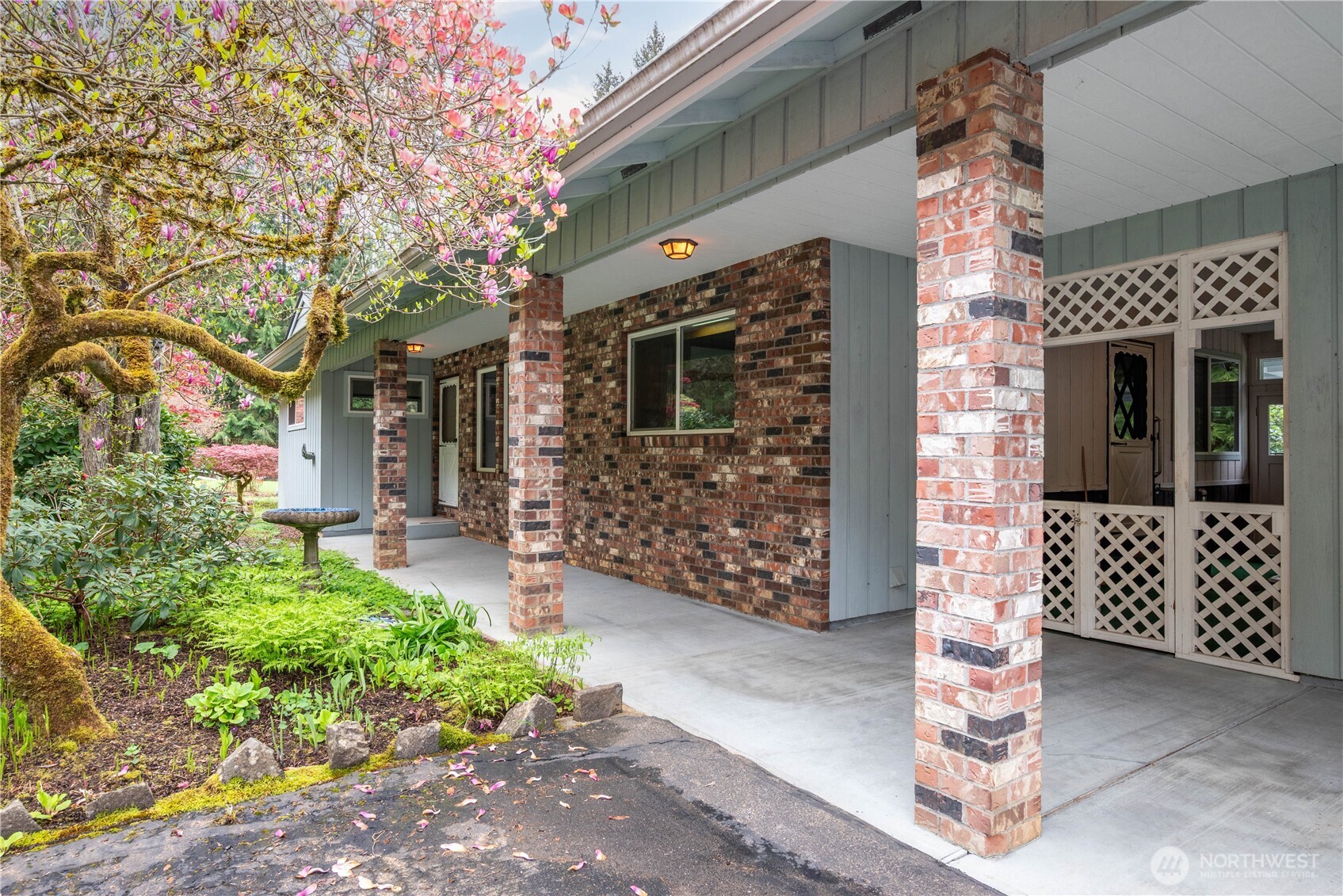 310 Tower Road , Castle Rock, WA 98611
