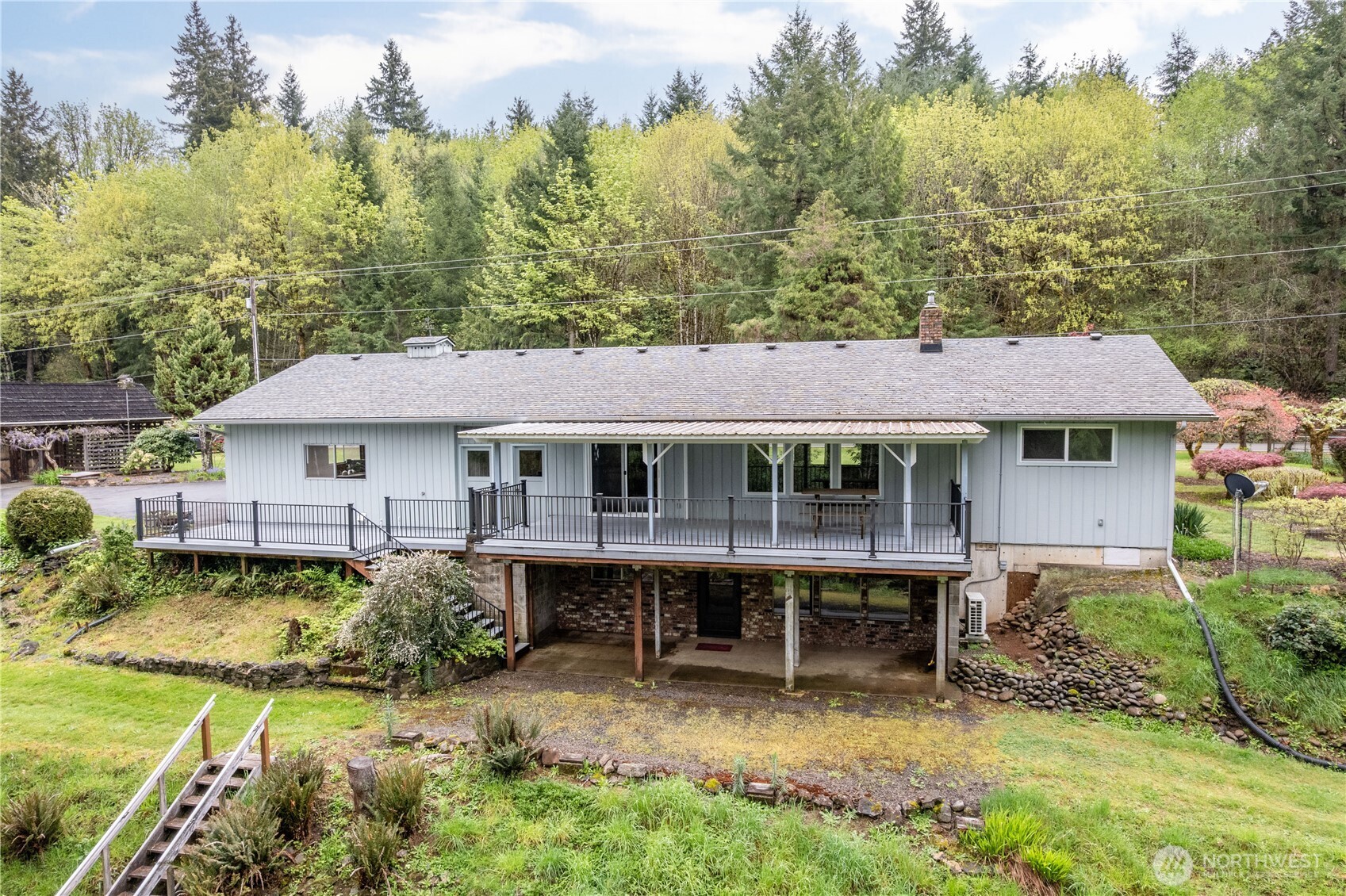 310 Tower Road , Castle Rock, WA 98611