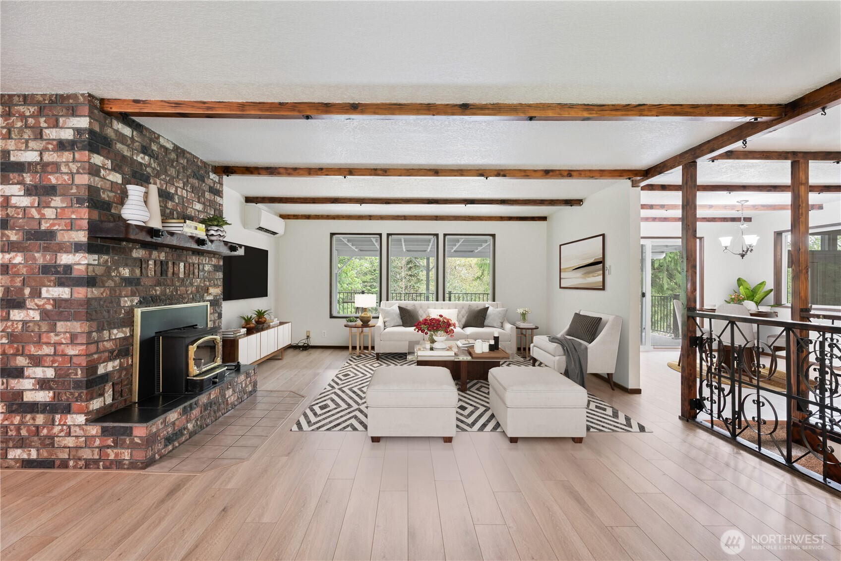 310 Tower Road , Castle Rock, WA 98611
