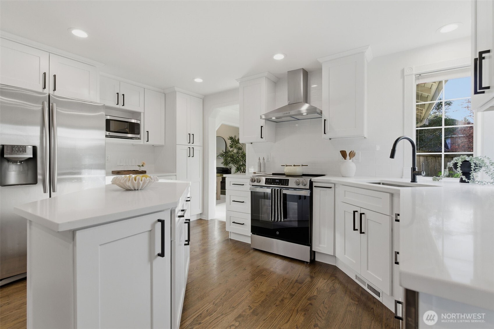 3435 214th Place SE, Sammamish, WA 98075