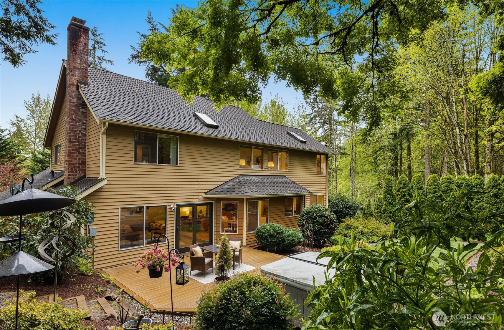 18316 NE 133rd Street , Redmond, WA 98052