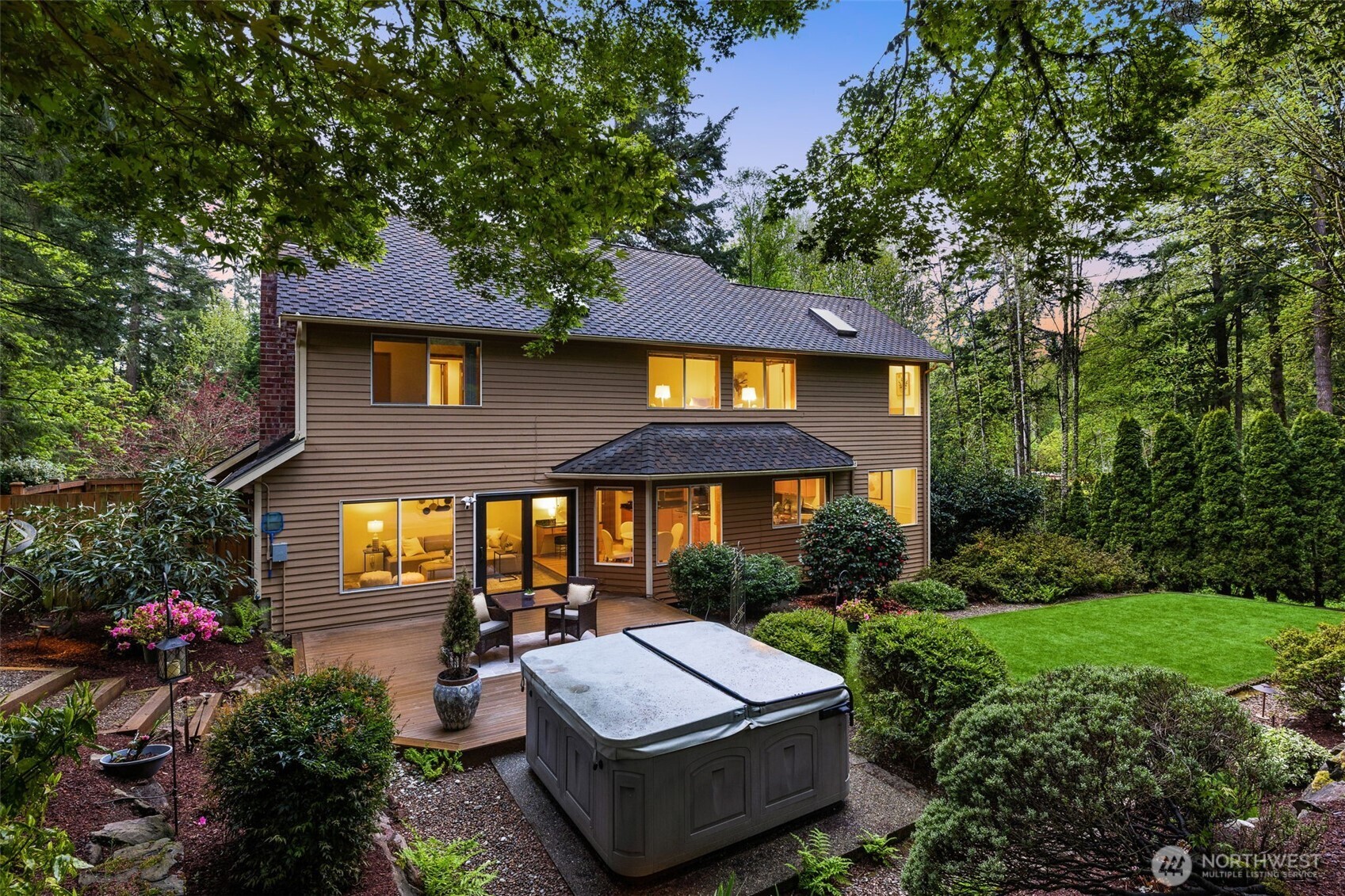 18316 NE 133rd Street , Redmond, WA 98052