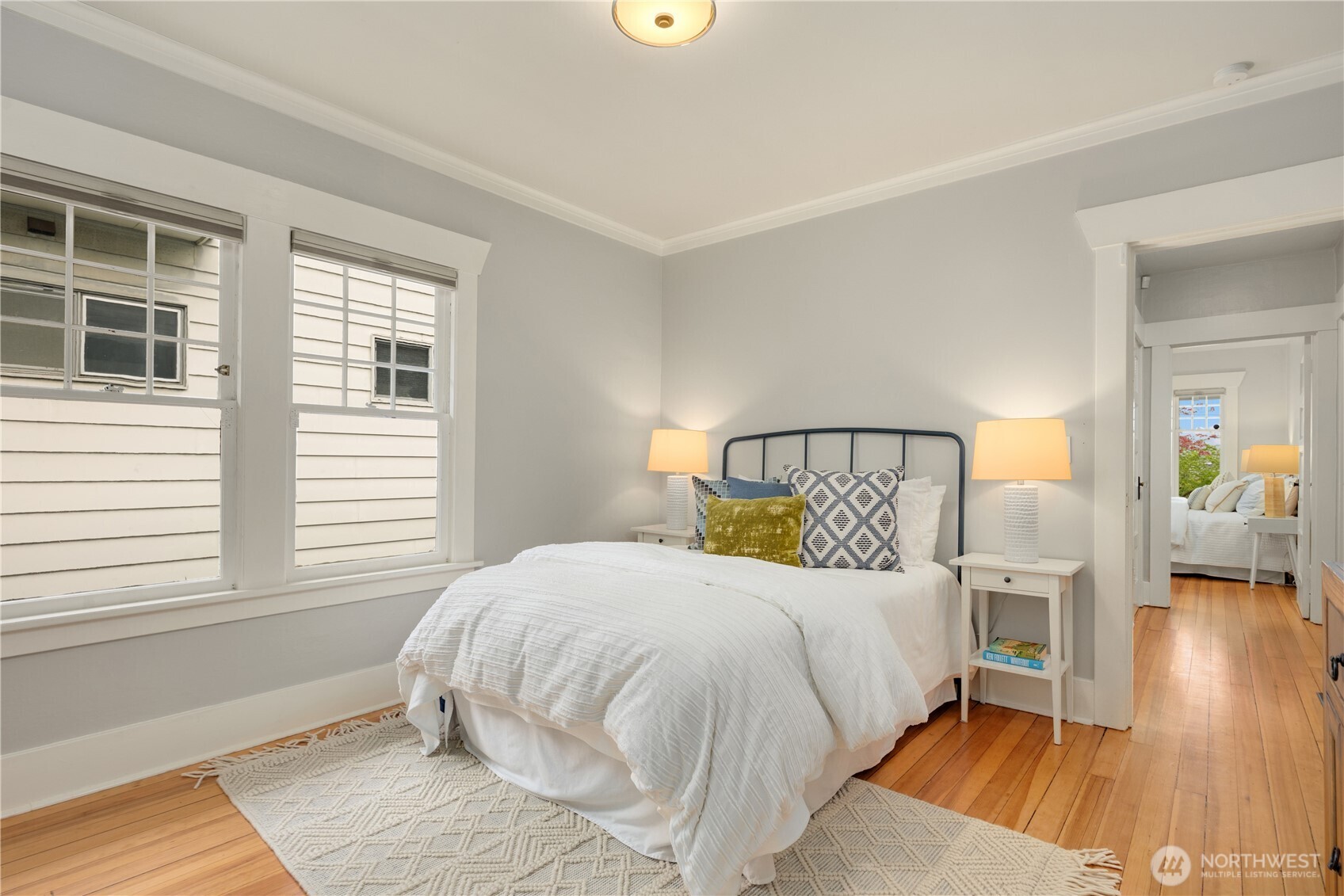 4747 Latona Avenue NE, Seattle, WA 98105