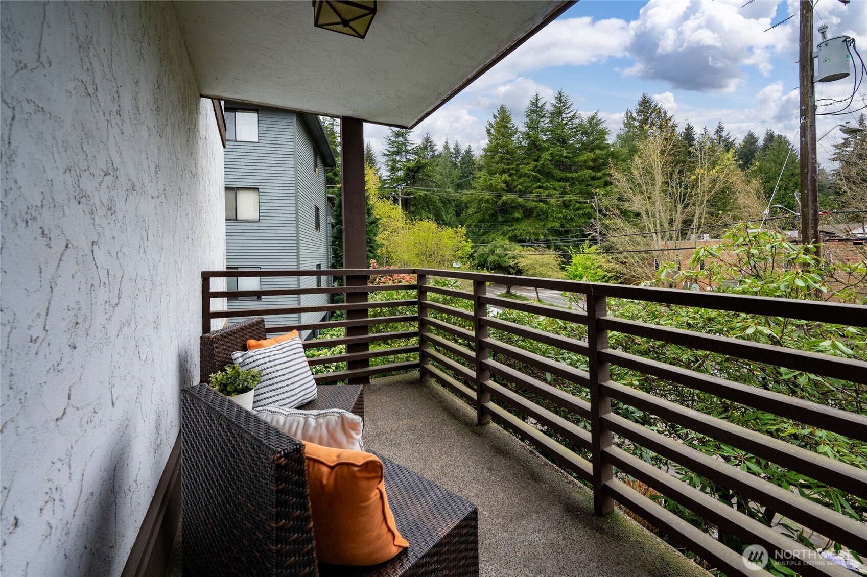3505 W Government Way #205, Seattle, WA 98199