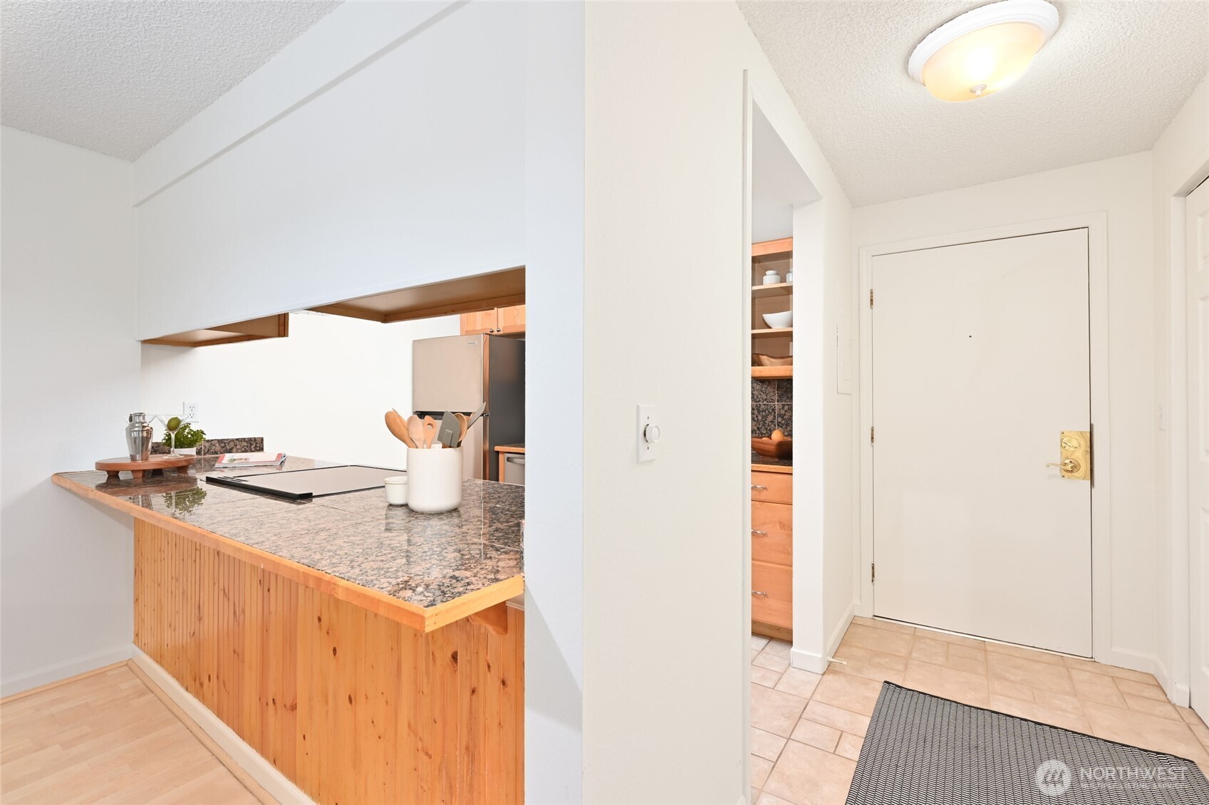 3505 W Government Way #205, Seattle, WA 98199