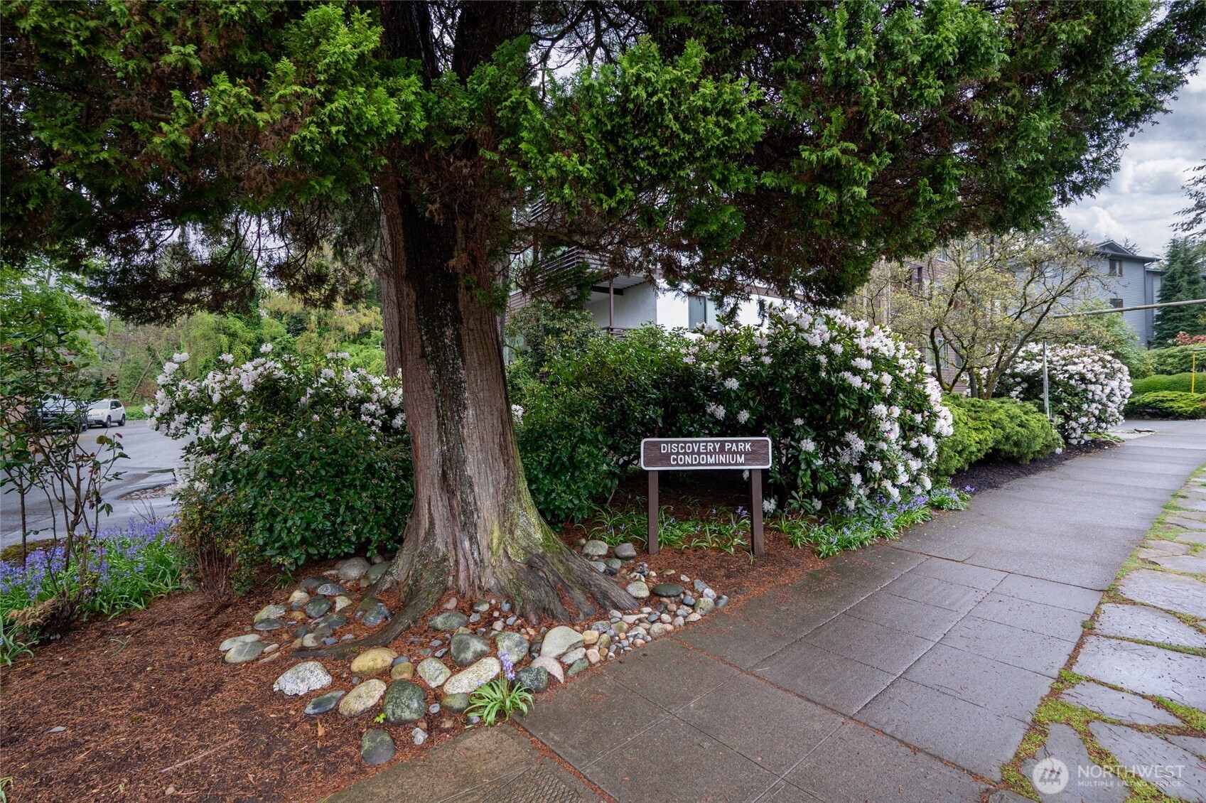 3505 W Government Way #205, Seattle, WA 98199