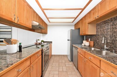 3505 W Government Way #205, Seattle, WA 98199 - Photo 4
