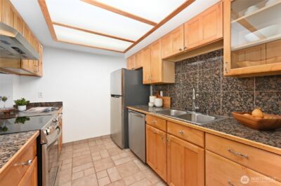 3505 W Government Way #205, Seattle, WA 98199 - Photo 5