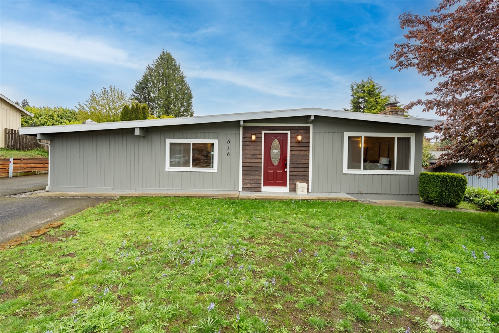 616 S 318th Place , Federal Way, WA 98003
