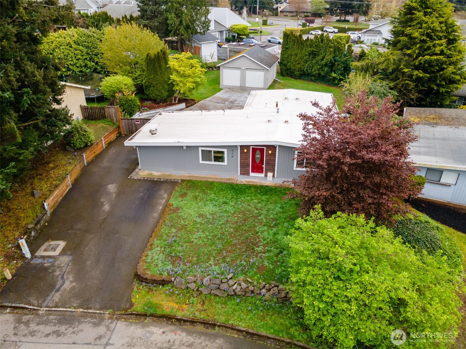 616 S 318th Place , Federal Way, WA 98003