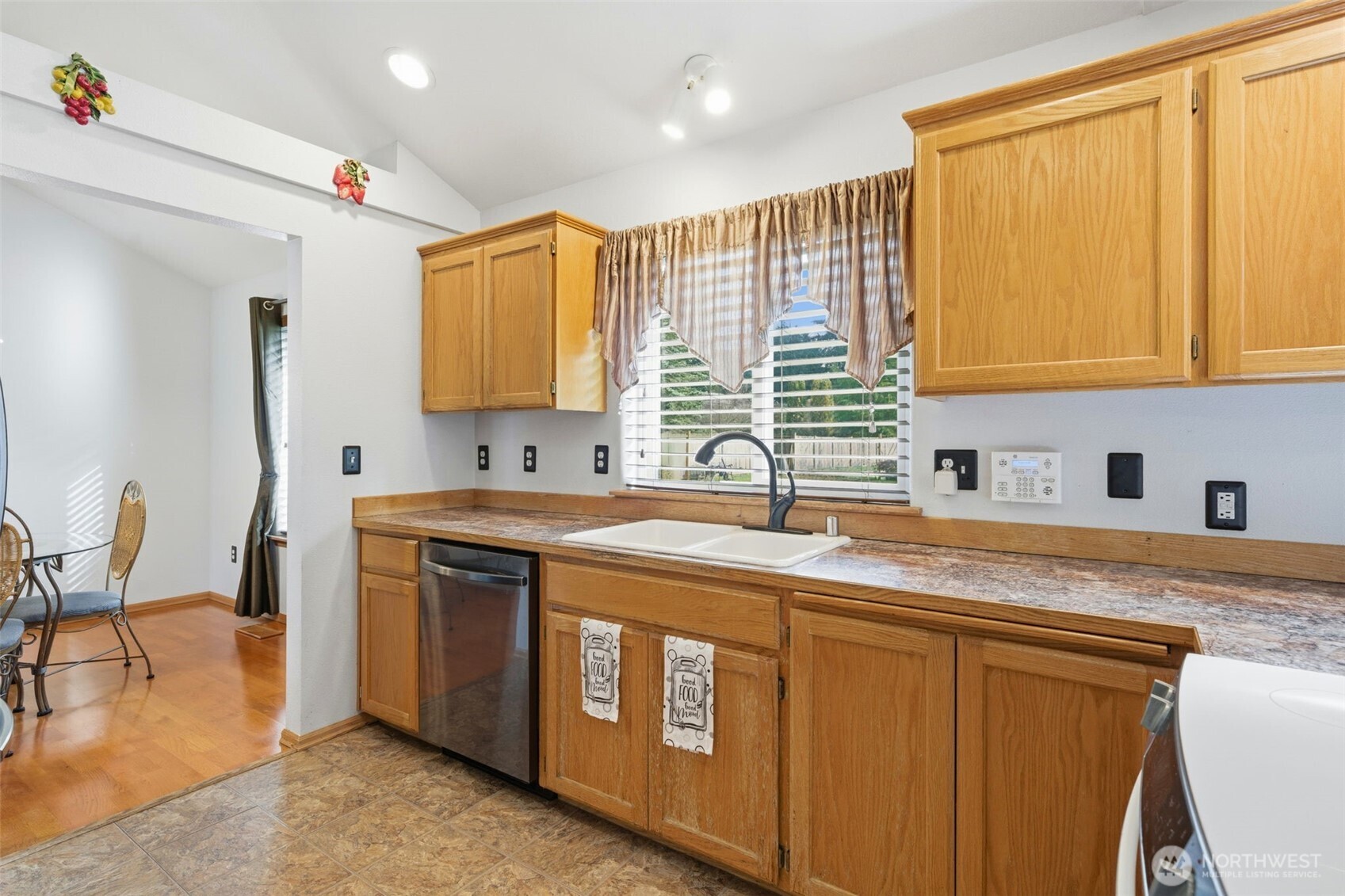 15715 44th Avenue Ct E, Tacoma, WA 98446-5902
