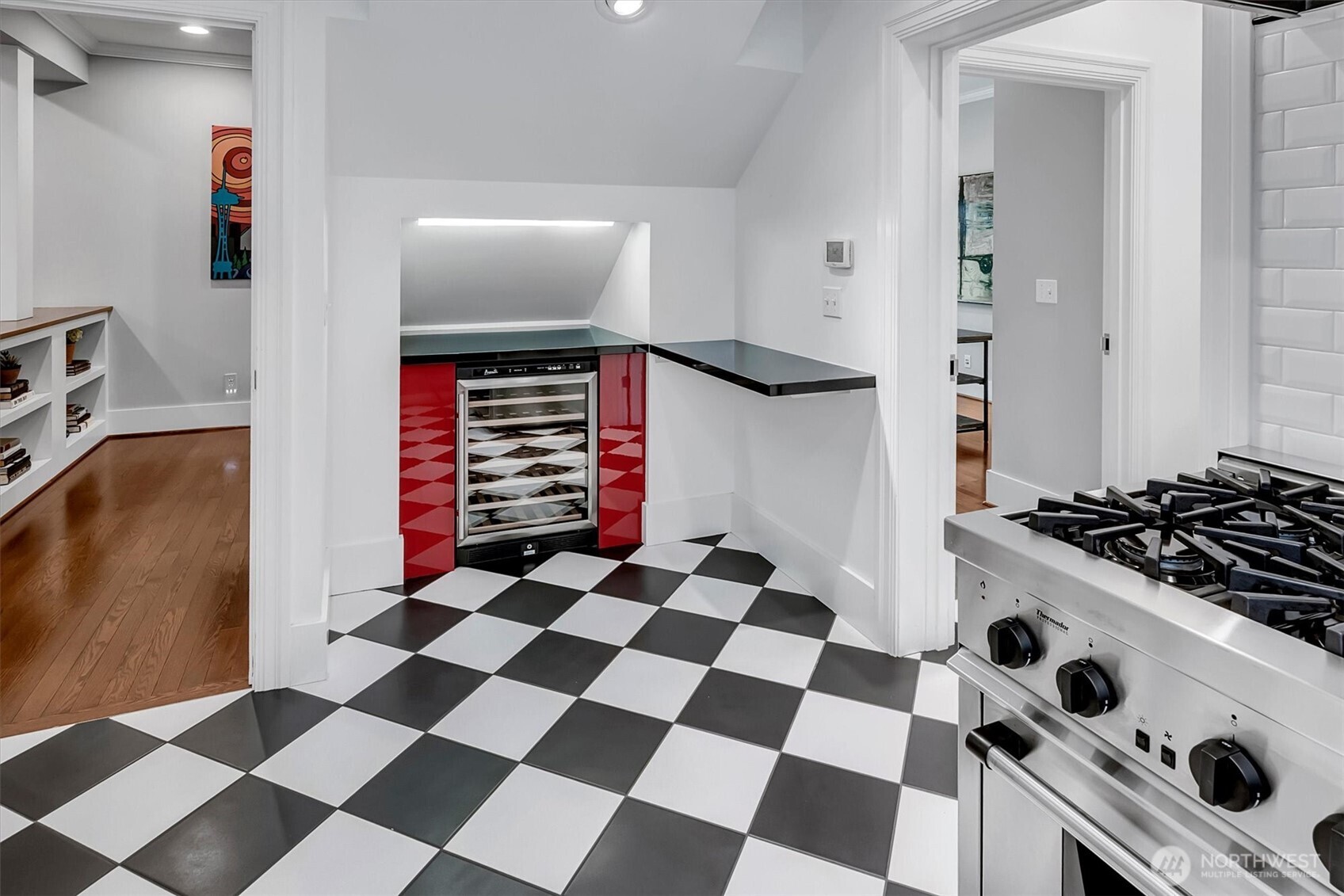 371 Prospect Street , Seattle, WA 98109-3751
