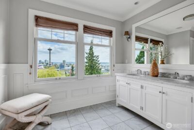 371 Prospect Street , Seattle, WA 98109-3751 - Photo 28