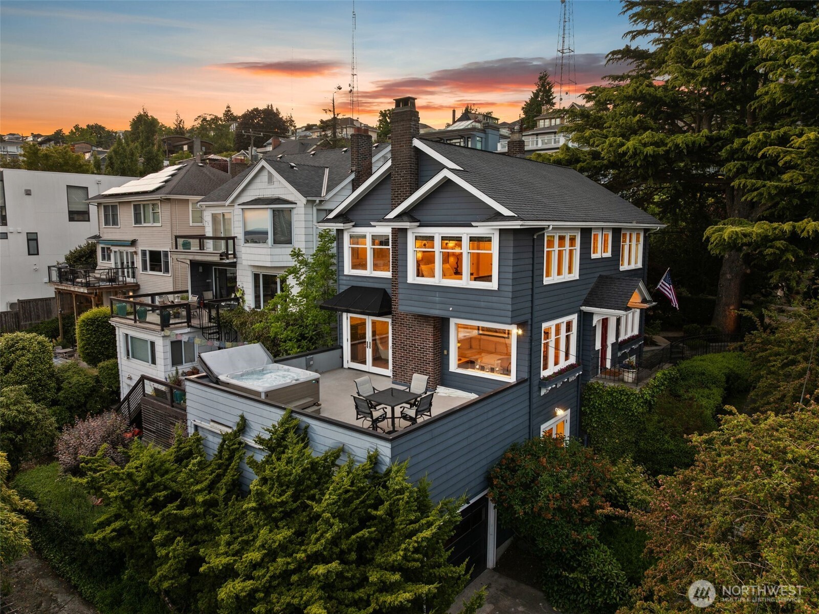 371 Prospect Street , Seattle, WA 98109-3751