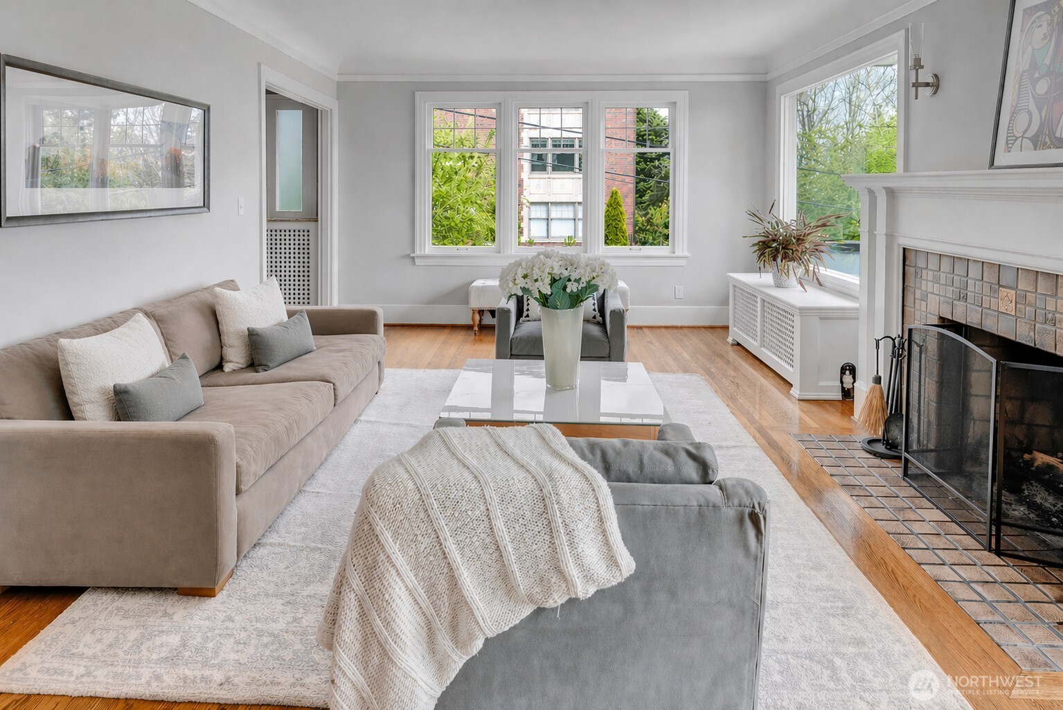 371 Prospect Street , Seattle, WA 98109-3751
