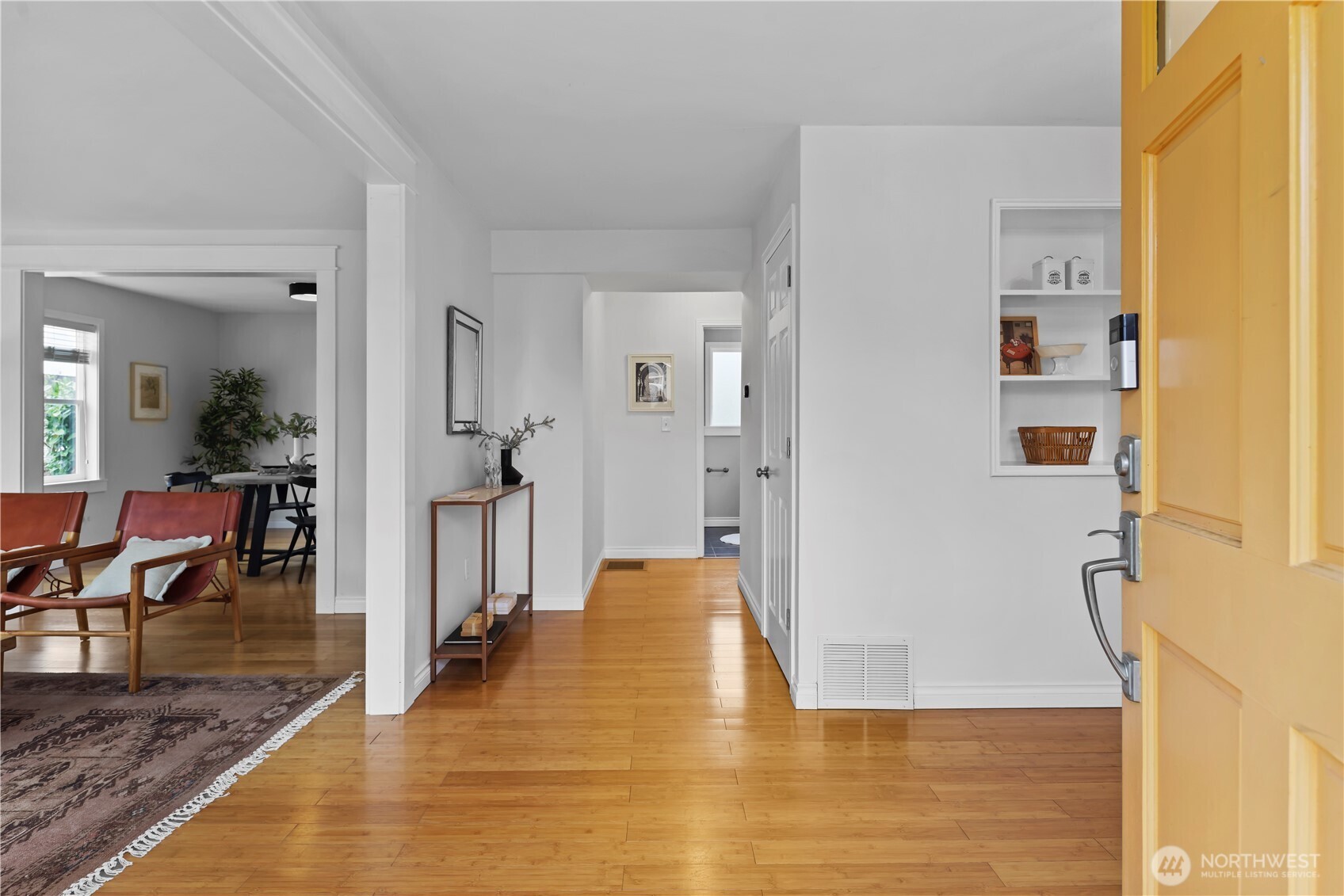 3844 30th Avenue W, Seattle, WA 98199-1707