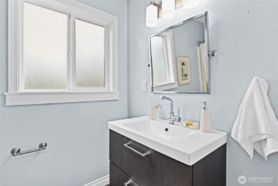3844 30th Avenue W, Seattle, WA 98199-1707 - Photo 28