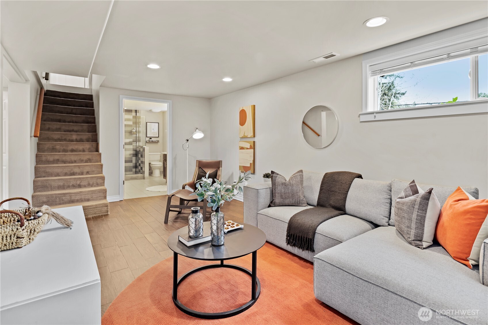3844 30th Avenue W, Seattle, WA 98199-1707