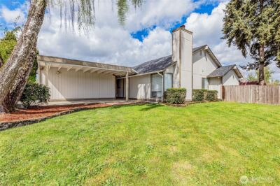 1021 30th Street NE, Auburn, WA 98002 - Photo 2