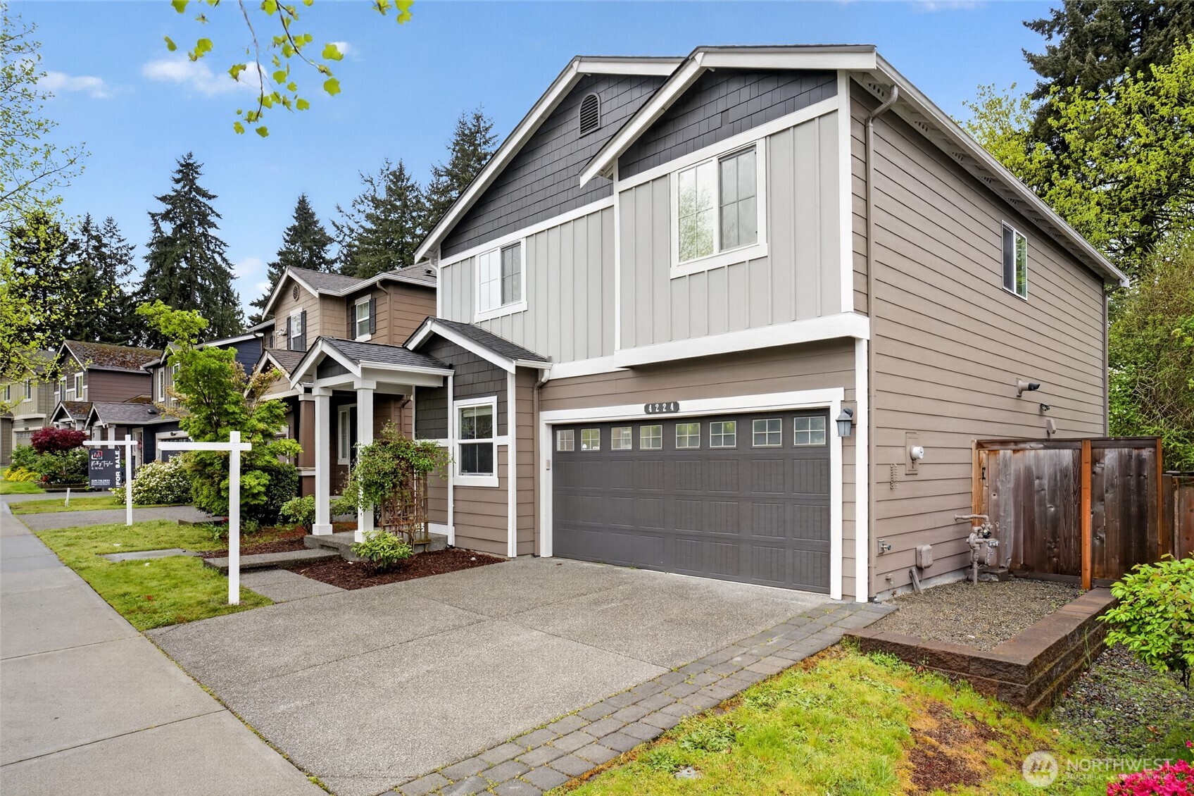 4224 E T Street , Tacoma, WA 98404