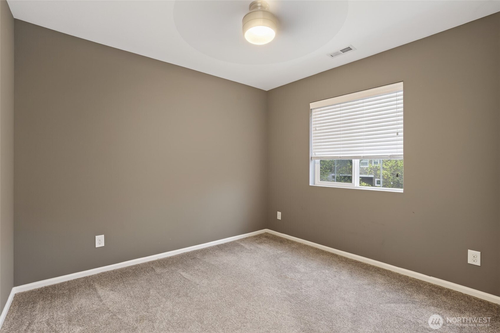 4224 E T Street , Tacoma, WA 98404