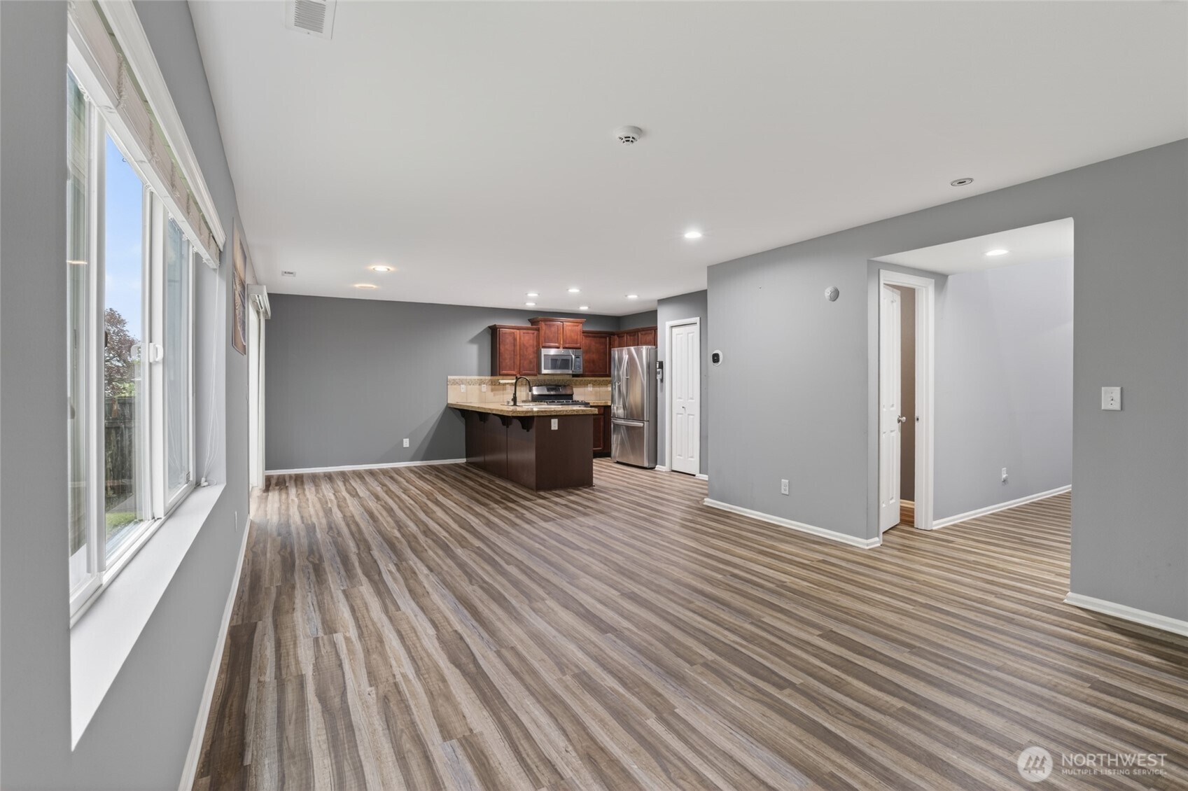 4224 E T Street , Tacoma, WA 98404