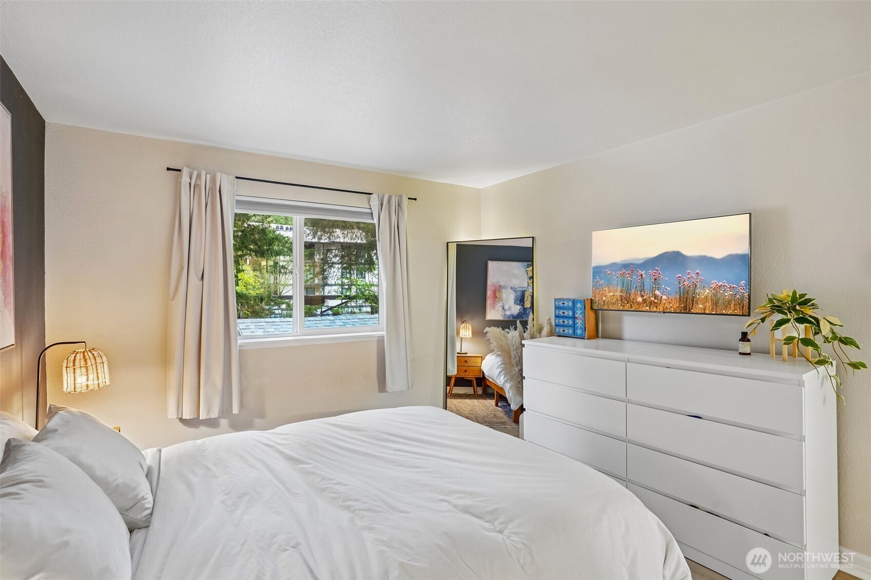 4617 Grandview Drive W #B, Tacoma, WA 98466