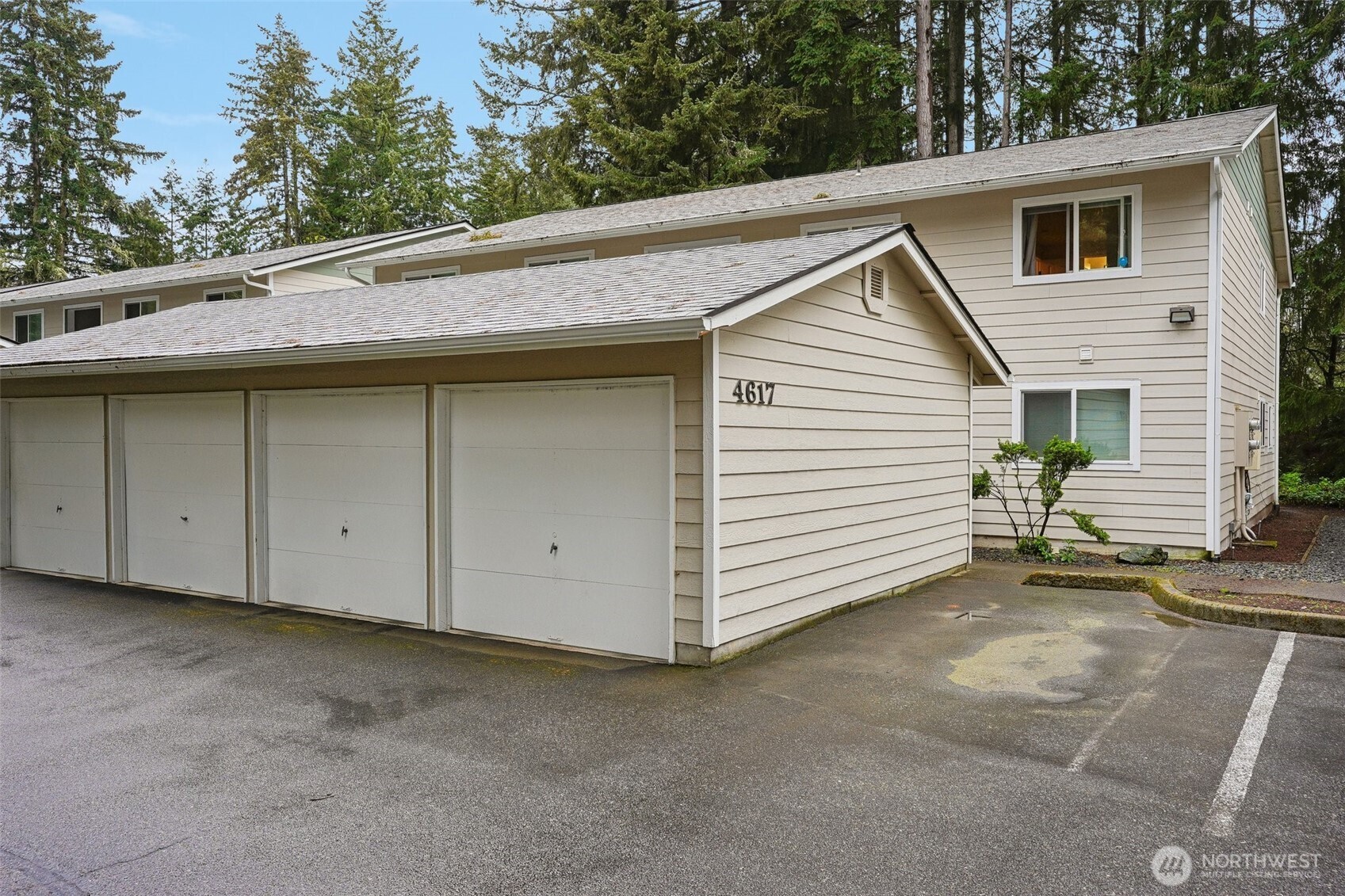 4617 Grandview Drive W #B, Tacoma, WA 98466