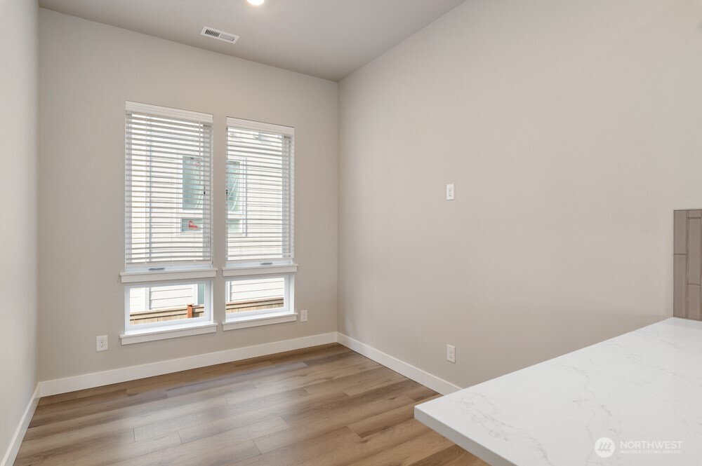 12810 66th Avenue S, Seattle, WA 98178