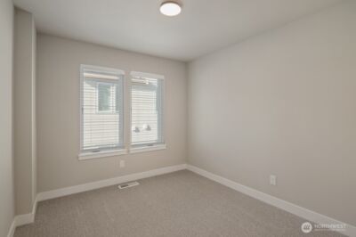 12810 66th Avenue S, Seattle, WA 98178 - Photo 16