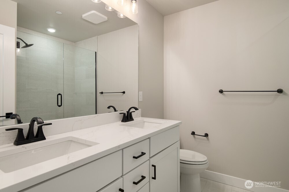 12810 66th Avenue S, Seattle, WA 98178