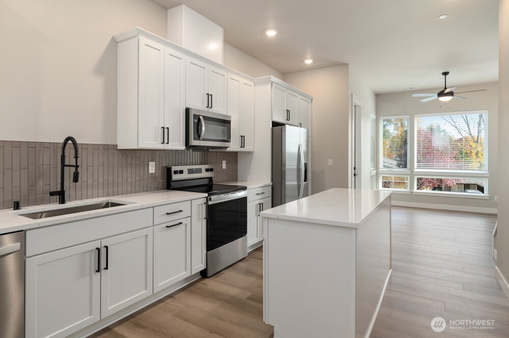 12810 66th Avenue S, Seattle, WA 98178
