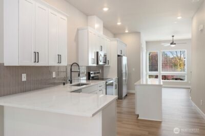 12810 66th Avenue S, Seattle, WA 98178 - Photo 6