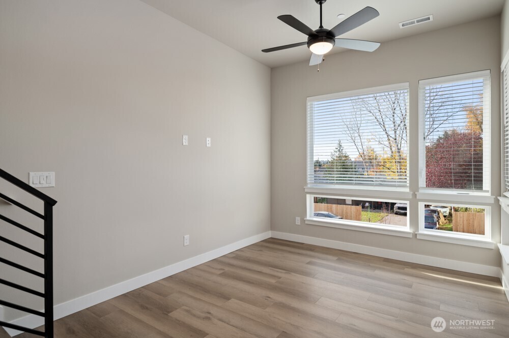 6613 S 128th Street , Seattle, WA 98178