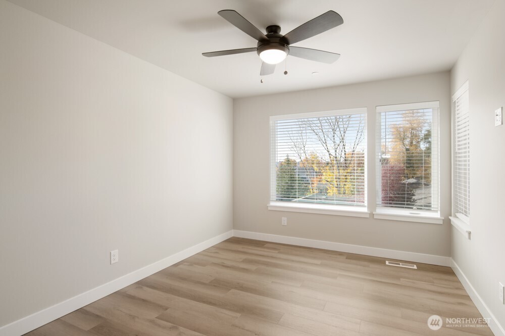 6613 S 128th Street , Seattle, WA 98178