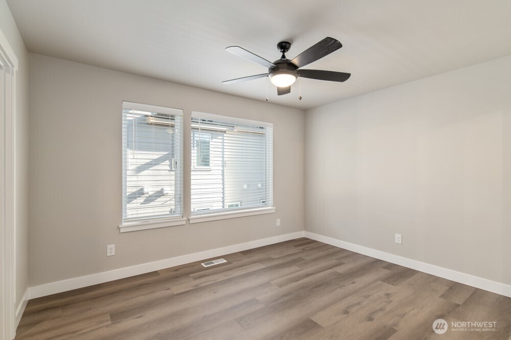 12814 66th Avenue S, Seattle, WA 98178