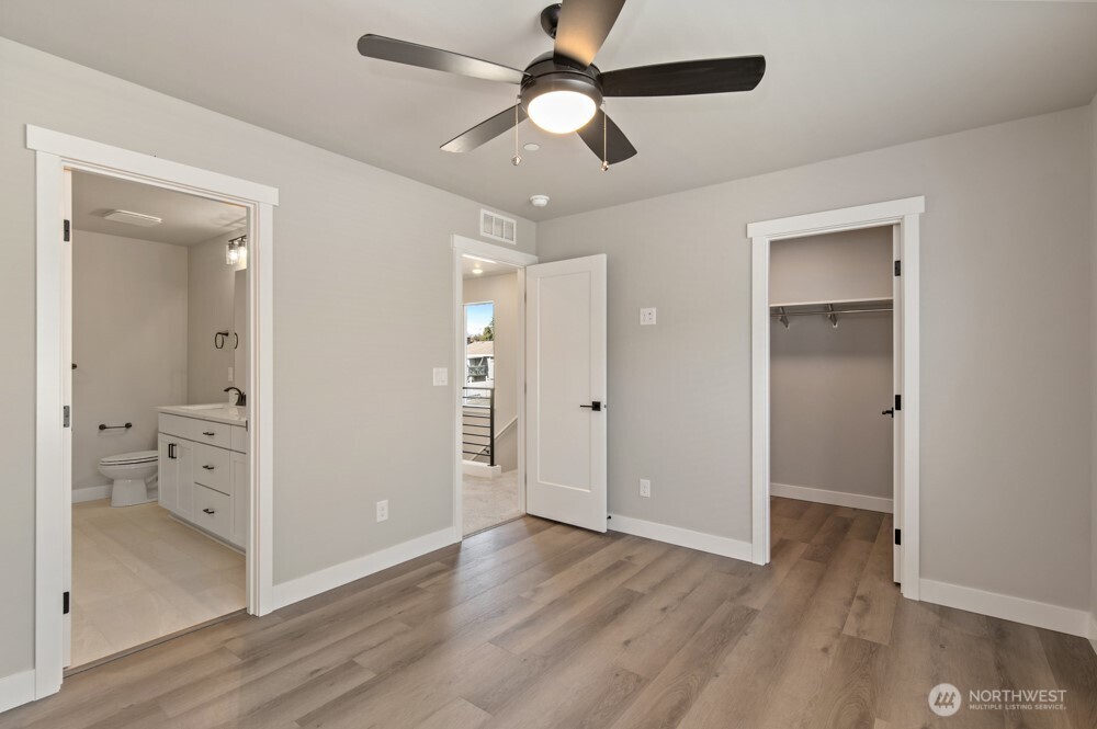 12814 66th Avenue S, Seattle, WA 98178