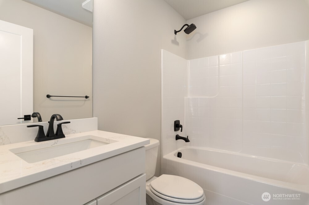 12814 66th Avenue S, Seattle, WA 98178