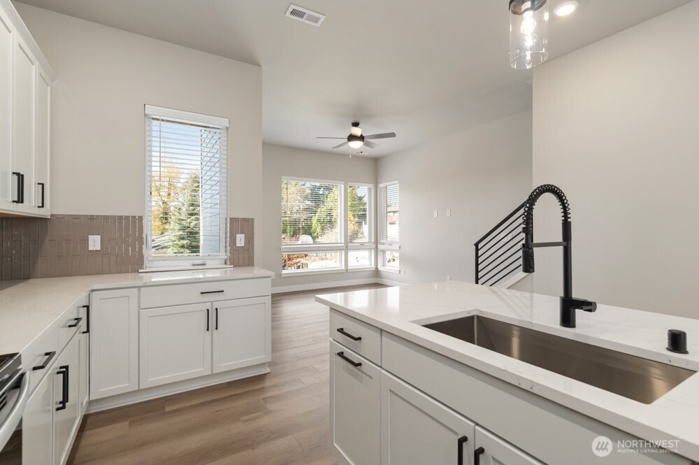 12814 66th Avenue S, Seattle, WA 98178