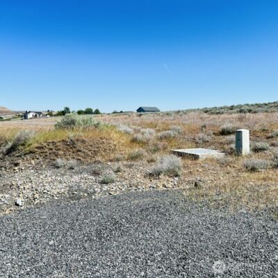 5355 NE McConihe Rd , Moses Lake, WA 98837 - Photo 4