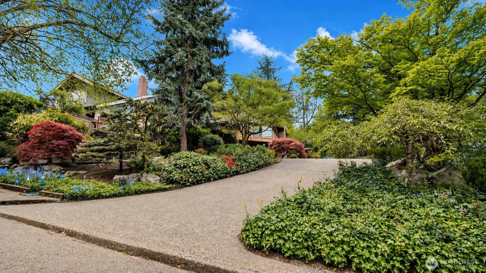 2419 Federal Avenue E, Seattle, WA 98102