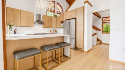 2419 Federal Avenue E, Seattle, WA 98102 - Photo 5