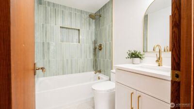 2419 Federal Avenue E, Seattle, WA 98102 - Photo 12