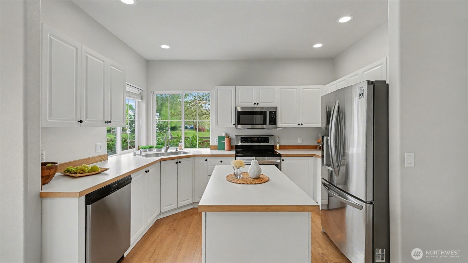 5701 S 234th Street #29, Kent, WA 98032