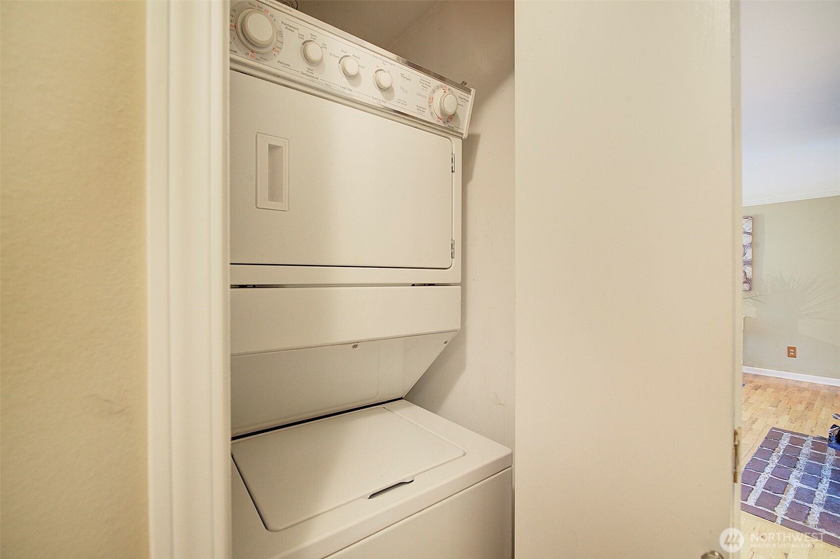 2849 NE 178th Street , Lake Forest Park, WA 98155-4020