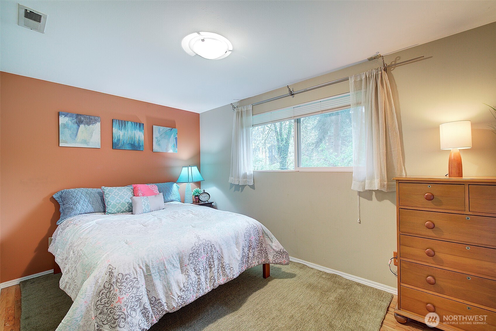 2849 NE 178th Street , Lake Forest Park, WA 98155-4020