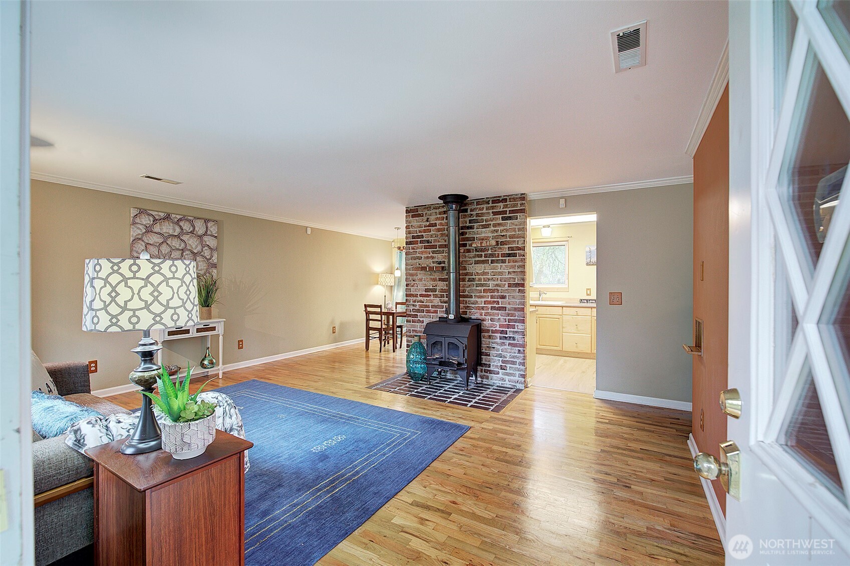 2849 NE 178th Street , Lake Forest Park, WA 98155-4020