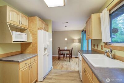 2849 NE 178th Street , Lake Forest Park, WA 98155-4020 - Photo 10