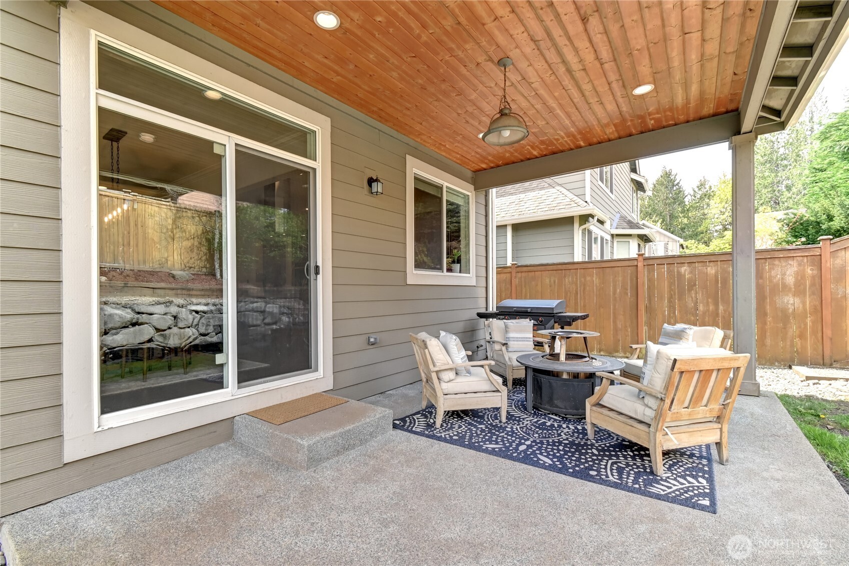 21218 SE 260th Street , Maple Valley, WA 98038
