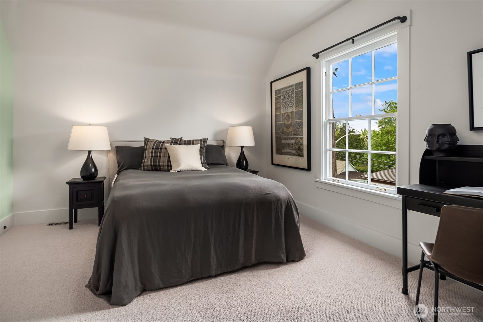 5023 SW Prince Street , Seattle, WA 98116